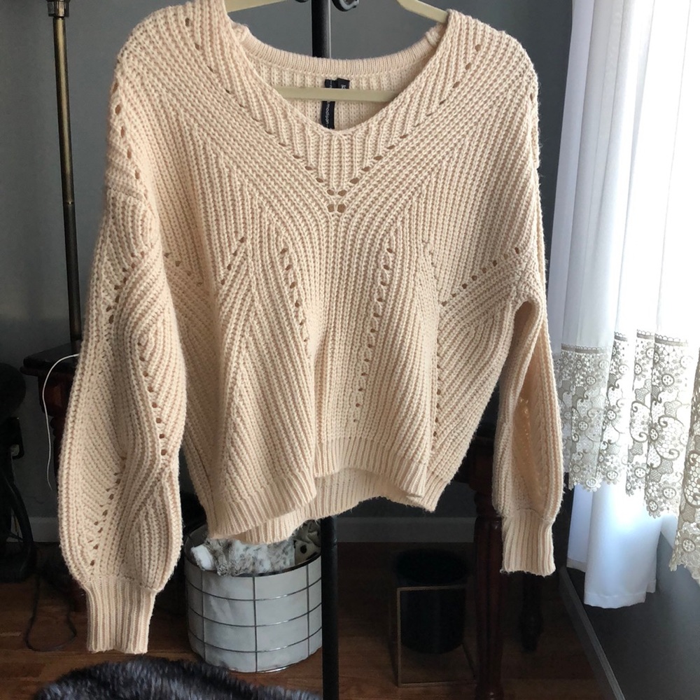 Creme cropped sweater